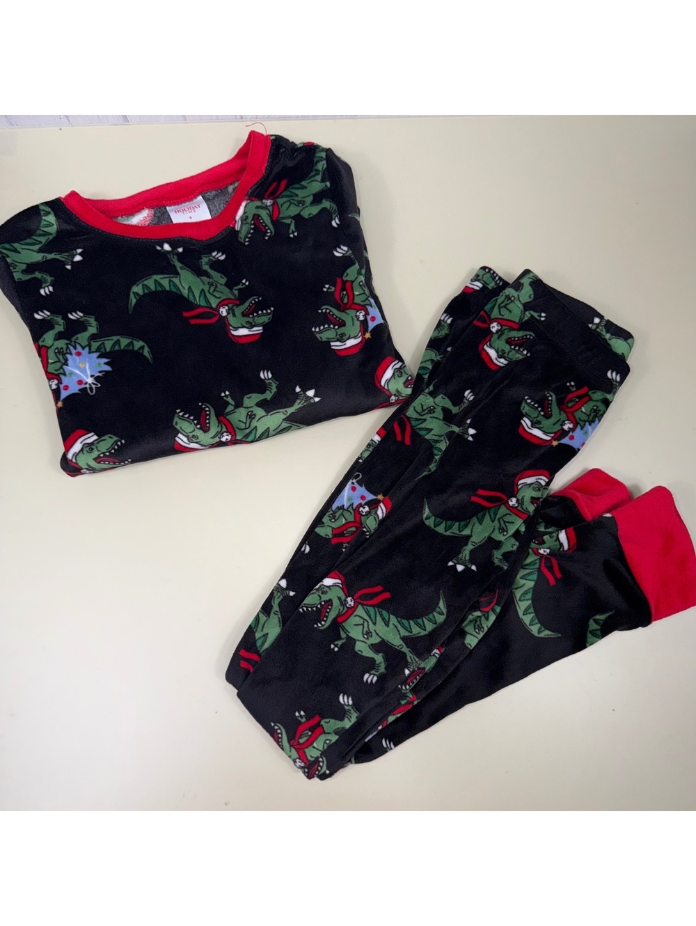 Holiday Time Boys Size 6 Christmas Dinosaur Pajamas